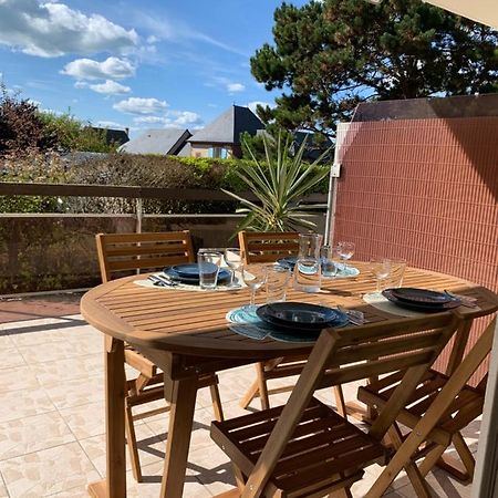 Trouville, Appartement Renove Avec Grande Terrasse Au Calme Luaran gambar