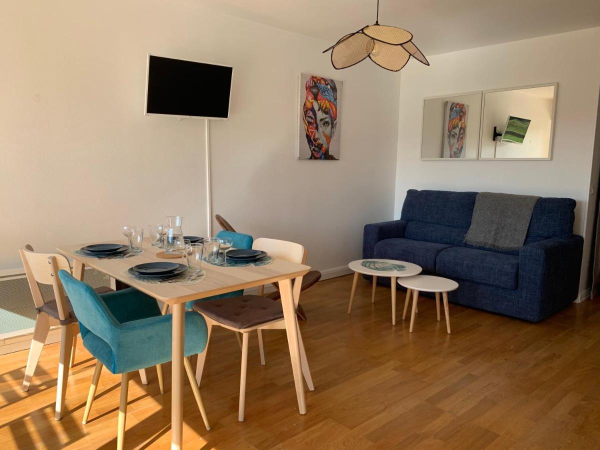 Trouville, Appartement Renove Avec Grande Terrasse Au Calme Luaran gambar