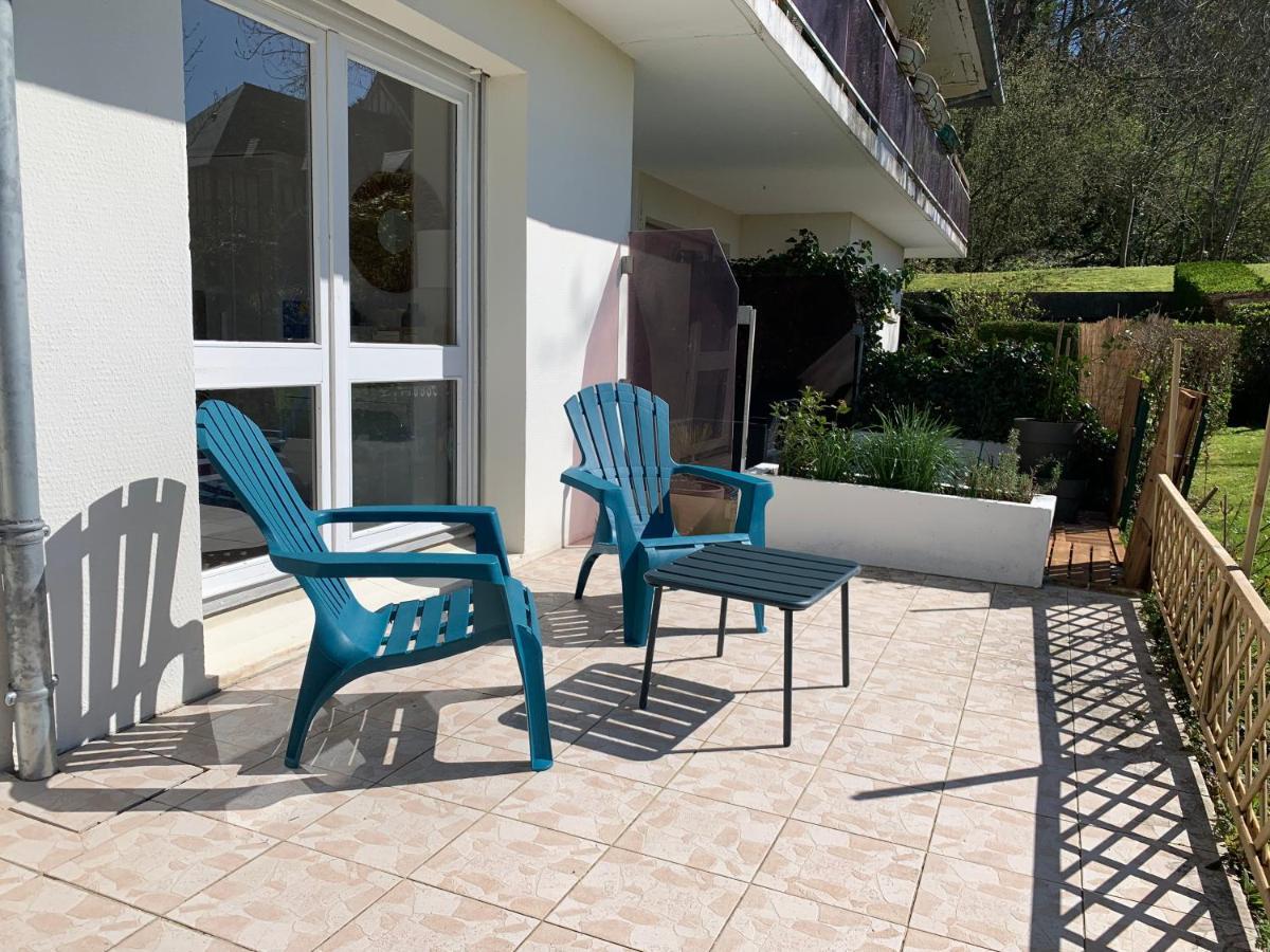 Trouville, Appartement Renove Avec Grande Terrasse Au Calme Luaran gambar